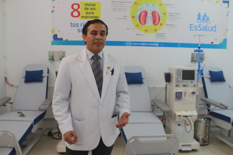 Nefrólogo pide a población tomar prevenciones para evitar daño renal