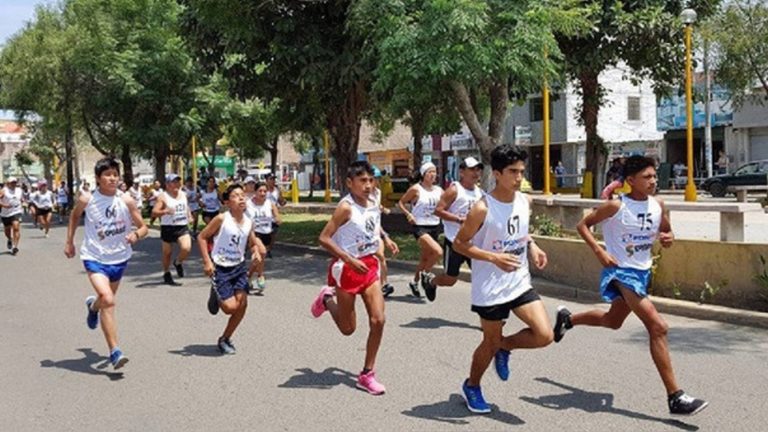 Organizan maratón “Vida saludable” por aniversario de Cocachacra