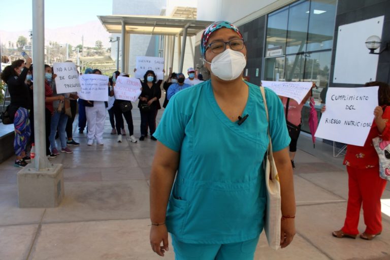 Trabajadores de Hospital Regional realizan plantón y exigen destitución de director