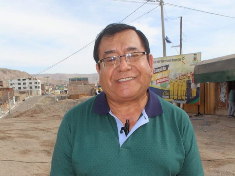 Ex jefe de Región Policial Cnel. PNP Eduardo Solís arribó a Moquegua por su aniversario
