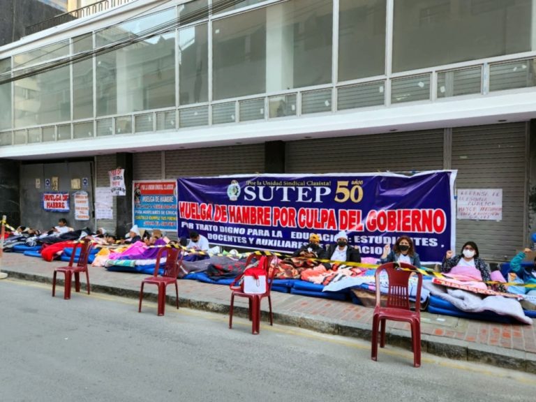 Lima: maestros del Sutep Moquegua en huelga de hambre contra el Gobierno