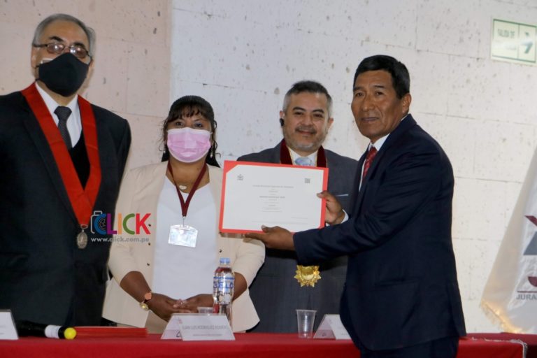 Todos menos Cocachacra: Entregan credenciales a alcaldes electos de la provincia de Islay