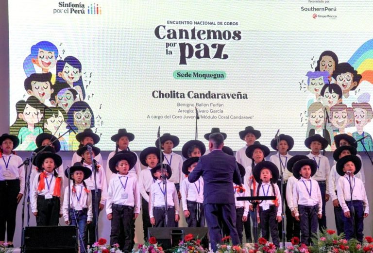 Niños de Sinfonía por el Perú deleitaron con concierto “Cantemos por la paz”