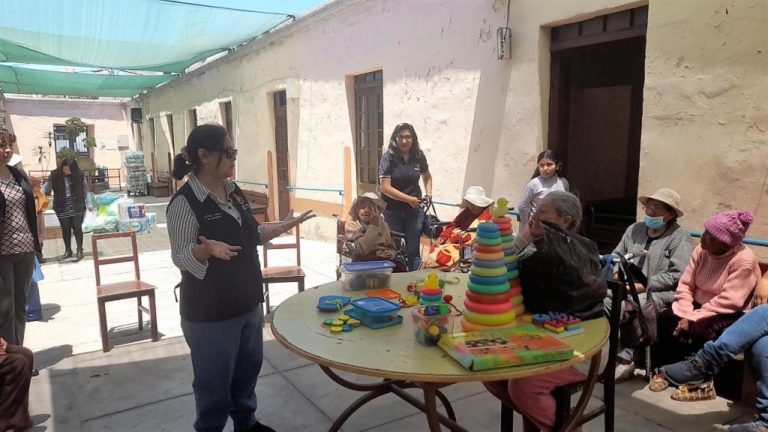 Fiscalías especializadas de Arequipa acuden a asilo San Vicente de Paúl