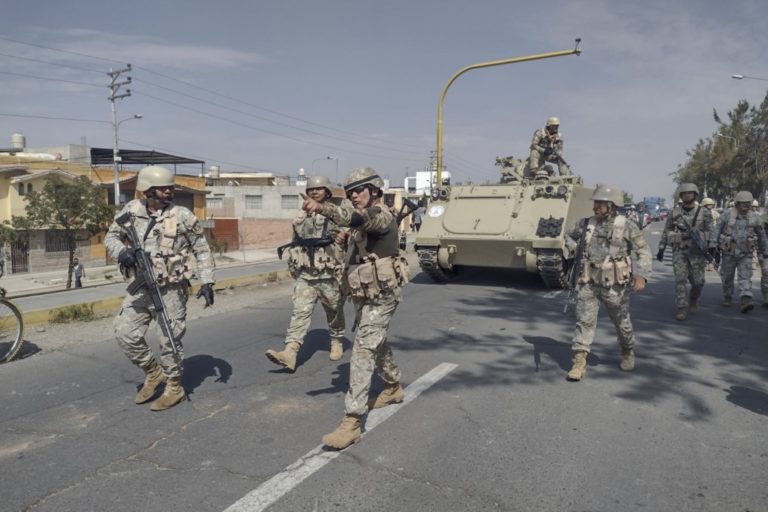 Arequipa: personal del Ejército se moviliza para reforzar seguridad en la ciudad blanca