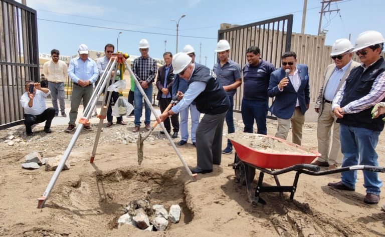 UCSM: Colocan primera piedra para construcción del Centro Cultural Mollendo