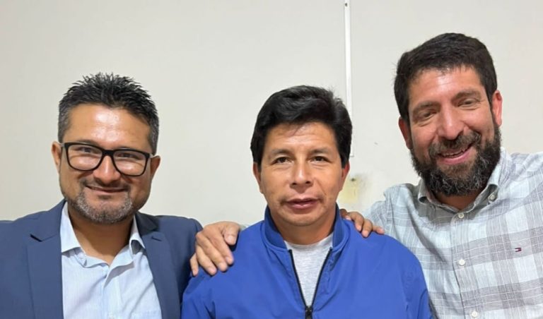 Raúl Noblecilla y Ronald Atencio renunciaron a la defensa de Pedro Castillo