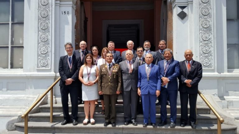 Juramentó el nuevo consejo directivo del Centro de Estudios Histórico Militares del Perú