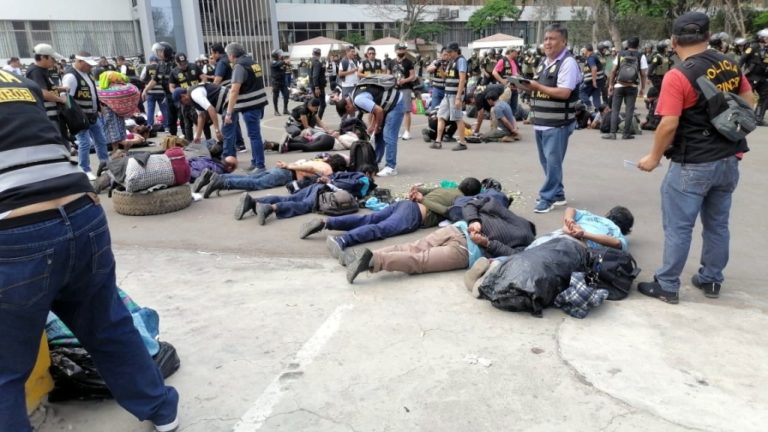 Cerca de 205 manifestantes fueron intervenidos en la Universidad Mayor de San Marcos