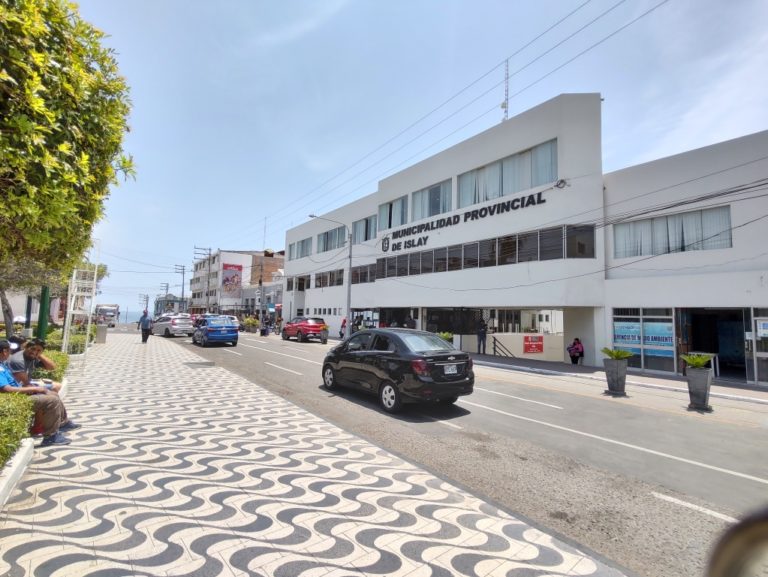 Cómo pasa el tiempo por la Municipalidad Provincial de Islay