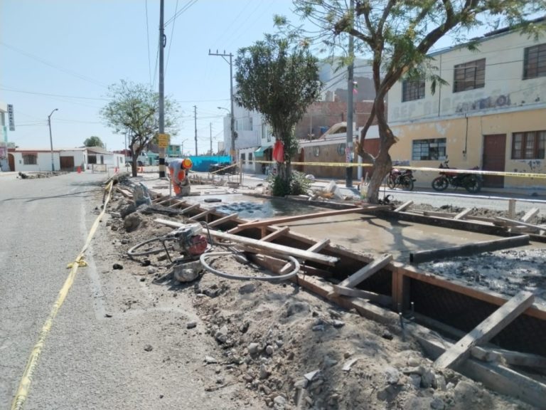 Municipio de Deán Valdivia solicita pronunciamiento de Provías sobre el cambio de pavimento