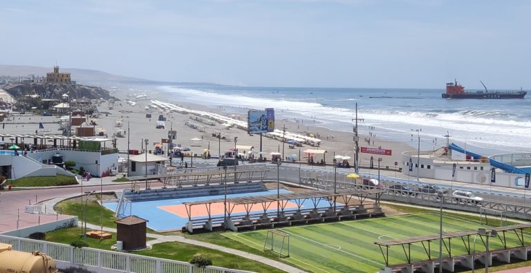 Mollendo: comerciantes de playas afectados por falta de veraneantes
