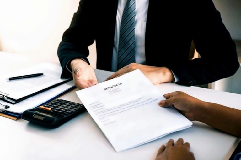 El rechazo a exoneración de plazo de renuncia