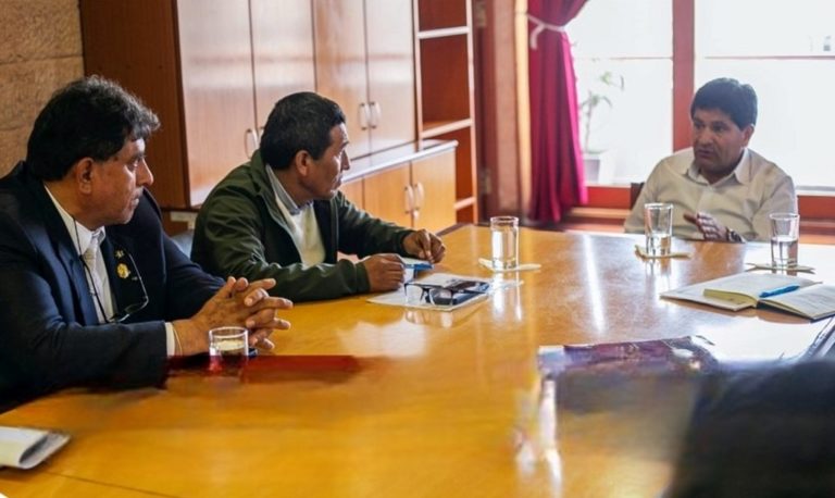 Richard Ale se reunió con el gobernador regional de Arequipa