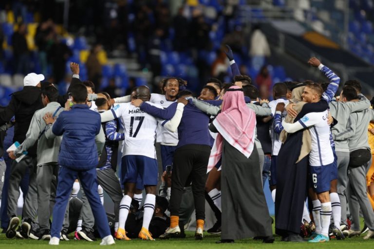 El Al-Hilal de André Carrillo venció a Flamengo y jugará la final del Mundial de Clubes