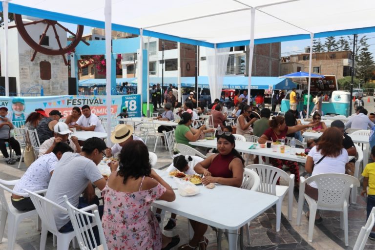 Festival “Sabores de mi tierra” tuvo acogida prevista en Matarani