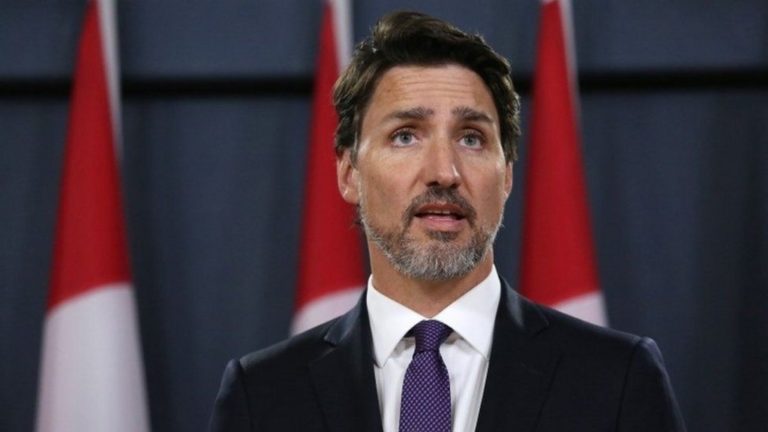 Canadá: Trudeau dice que equipos buscan los restos del OVNI derribado sobre Yukón