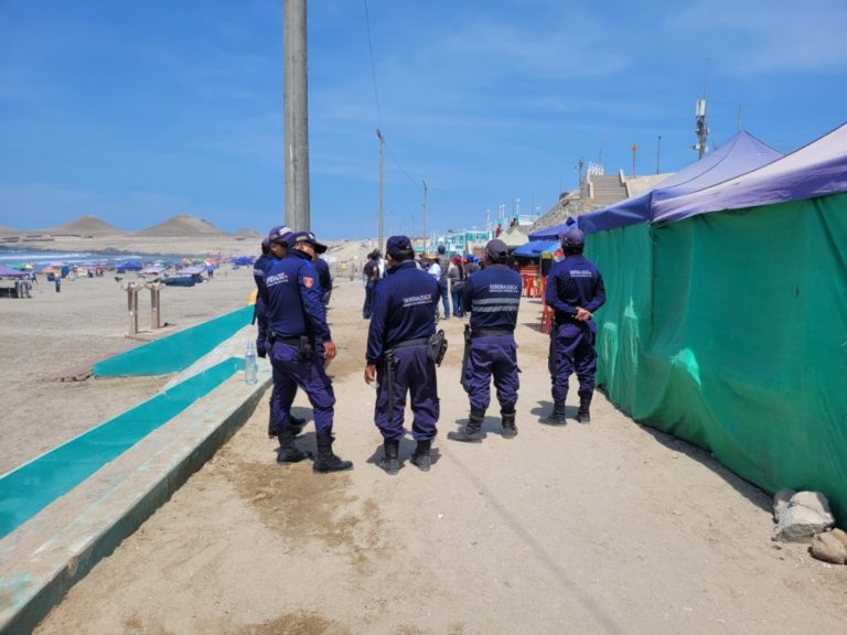 Municipio confirma venta de comidas sin condiciones de salubridad en la playa Pozo de Lisas