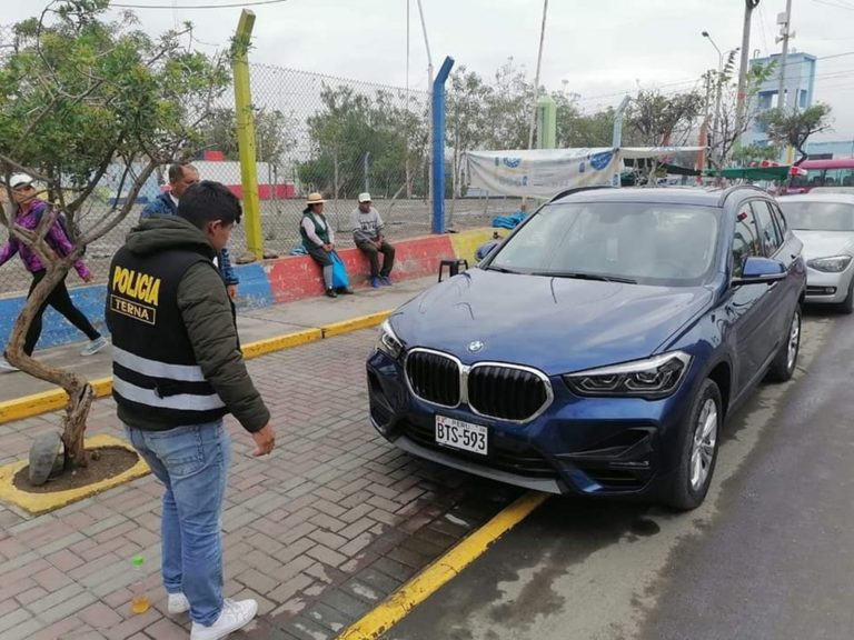 Recuperan vehículo robado que era usado para delinquir en Arequipa