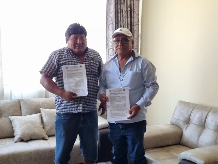 Cocachacra: alcalde distrital suscribe convenio con Pepe Mojo en favor de agricultores del valle