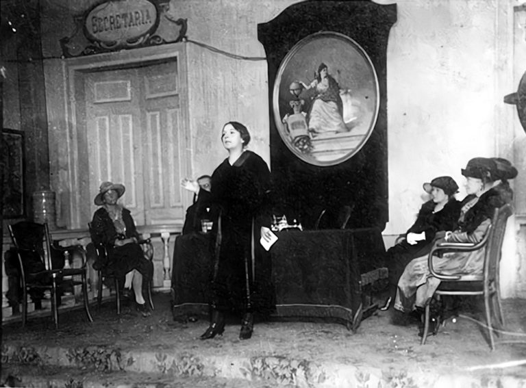 Hitos en la historia de la democracia por la ciudadanía de la mujer