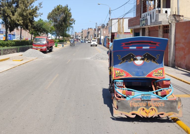 Realizan campaña de licencias de conducir en Matarani