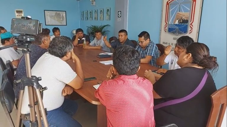 Ahora sí es ultimátum: Pescadores de Matarani acuerdan que alcalde Santoyo gestione reunión con gobernador Sánchez