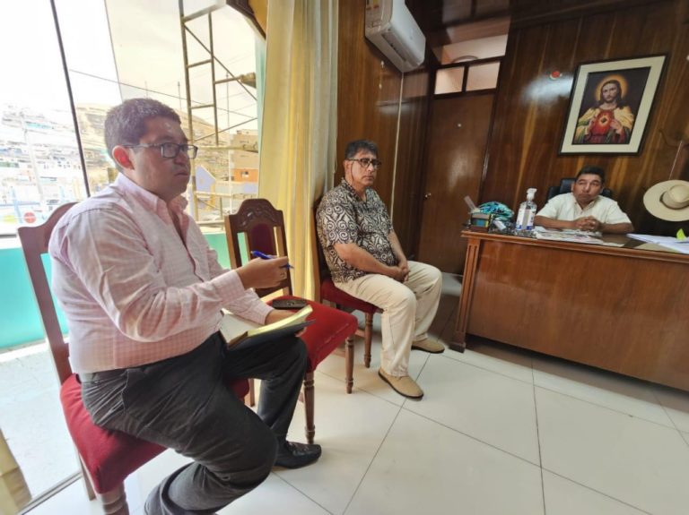 Sector trabajo: consejero regional coordina acciones con alcalde de Deán Valdivia 