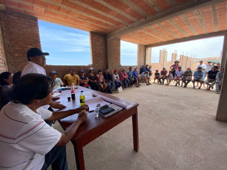 Pobladores de Alto Matarani muestran inquietudes a alcalde Irwin Santoyo
