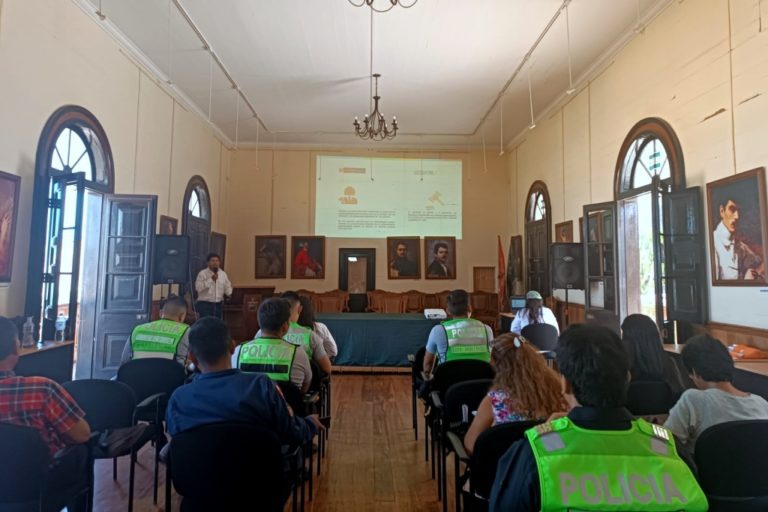 Mollendo: realizan charla sobre vigilancia y control forestal y de fauna silvestre