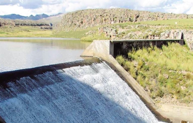 GORE Arequipa anunció impulso de sistemas de almacenamiento en cuenca del Tambo