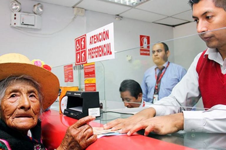 Cocachacra: verifican cobro de pensiones a usuarios de Pensión 65