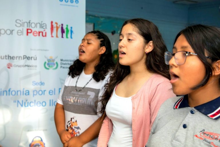 Niños de Sinfonía por el Perú continúan su preparación en Moquegua y Tacna