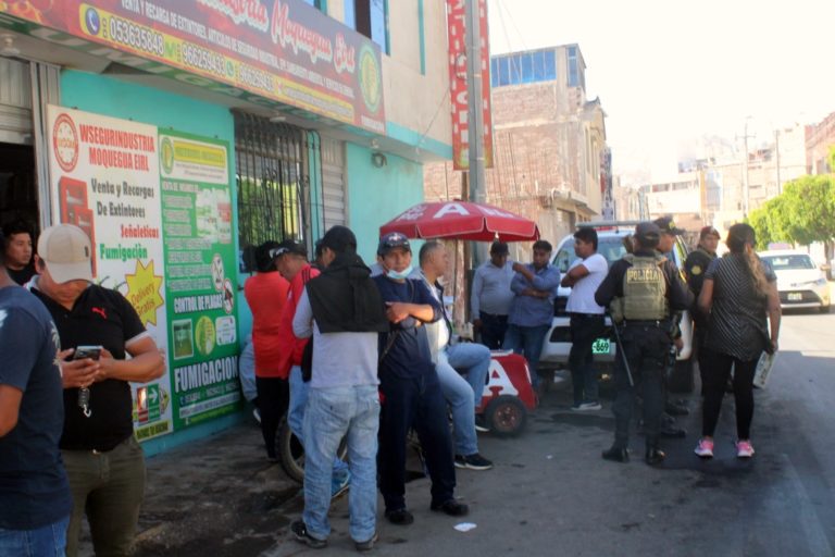 Continúan enfrentamientos entre transportistas del servicio a Arequipa