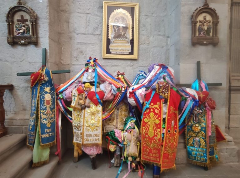 Festividad de las Cruces congregó a autoridades y pobladores del distrito de Carumas