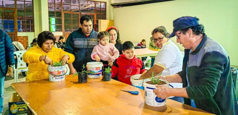 Mejía: taller “Mi huerto en casa” tuvo gran concurrencia