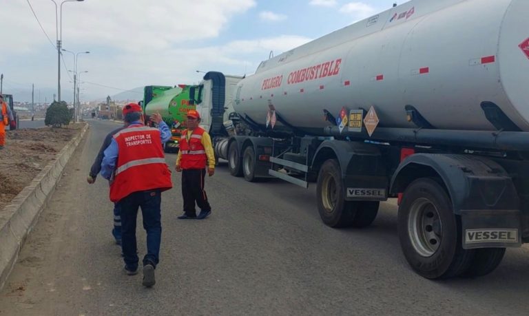 Mollendo: envían tres cisternas bolivianos al depósito por infringir ordenanza municipal