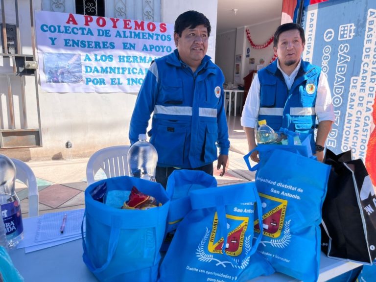 Instalan stand de ayuda para damnificados del incendio en San Antonio