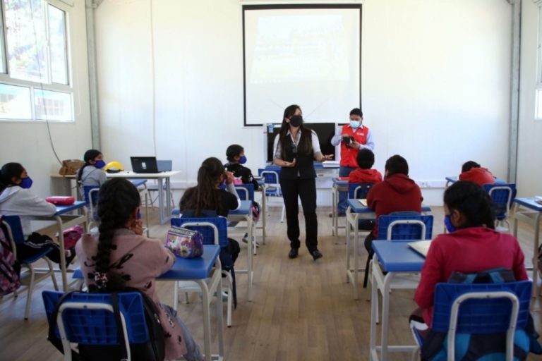 Tacna, Arequipa, Ica destinan mayor presupuesto que Moquegua a educación