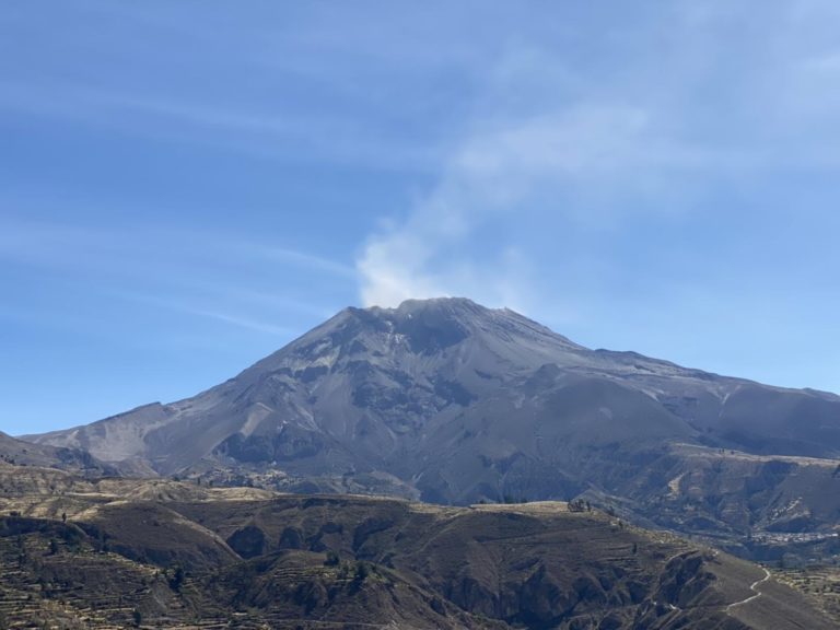 Southern Perú se suma con apoyo a afectados por actividad de volcán Ubinas