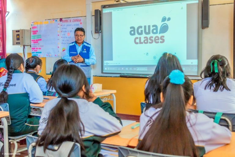 ‘Agua Clases’: estudiantes aprenden el proceso de potabilización de EPS Moquegua