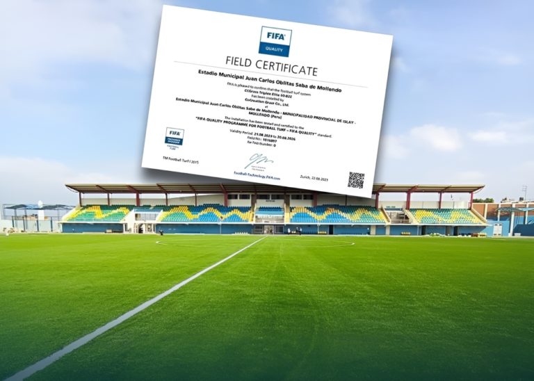 Césped sintético del estadio “Juan Carlos Oblitas” recibe certificación de la FIFA