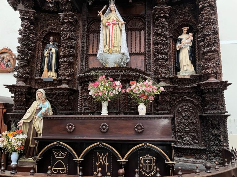 Roban imagen de la Virgen de Chapi del interior de la Co catedral Santo Domingo 