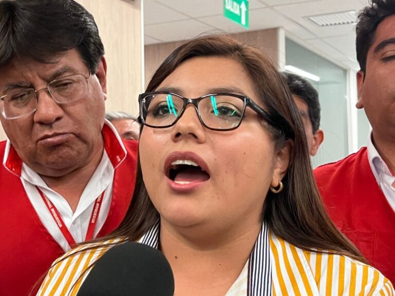 Gilia Gutiérrez: “Pedro Noguera me entregó una lista con gente que quería que ponga a trabajar en la Sub Región Ilo”