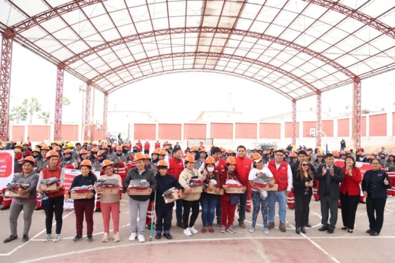 Beneficiarias del programa “Mujeres Chamba” desarrollan actividades de mantenimiento