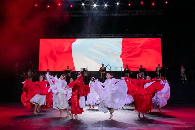 Niños de Sinfonía por el Perú ofrecieron emotivo concierto inaugural en Perumin 36
