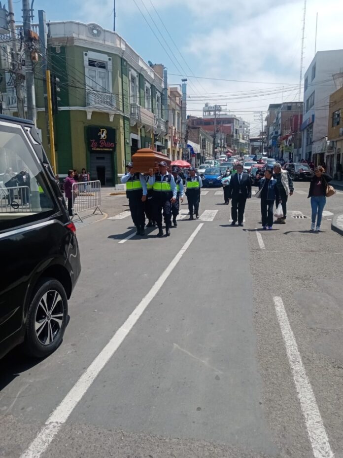 Dan último adiós al exalcalde Pastor Céspedes Rodríguez