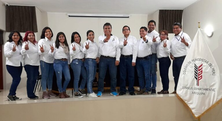 Héctor Mayhuire, gana elecciones en el Colegio de Periodistas Arequipa