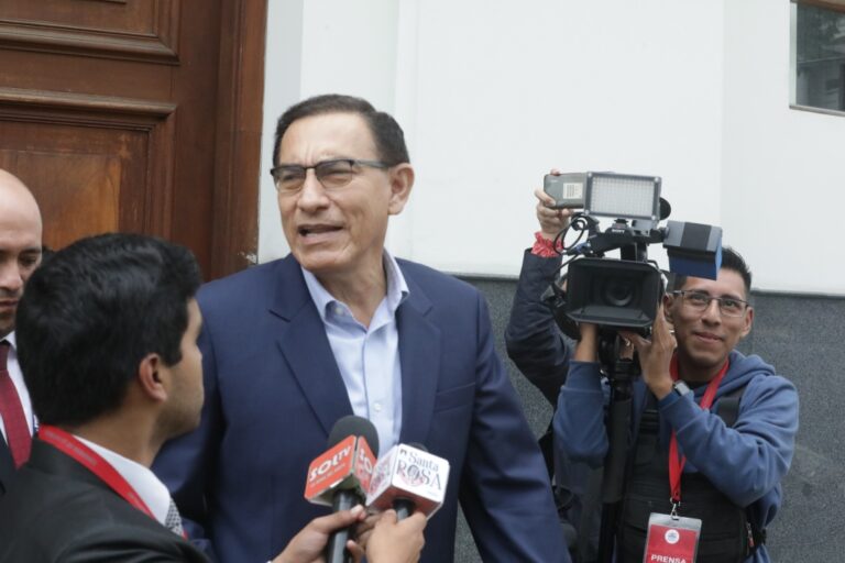 Martín Vizcarra niega favorecimiento a empresas constructoras chinas