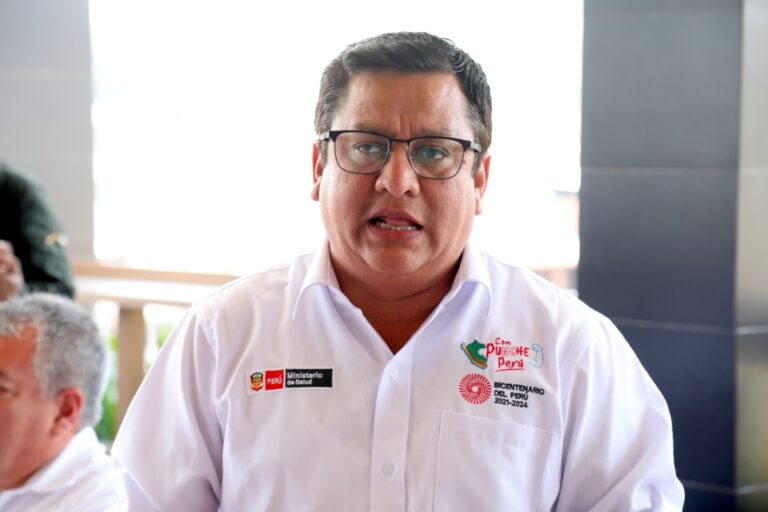 Ministro de Salud: “Es responsabilidad del GRA la administración del CS Punta de Bombón”